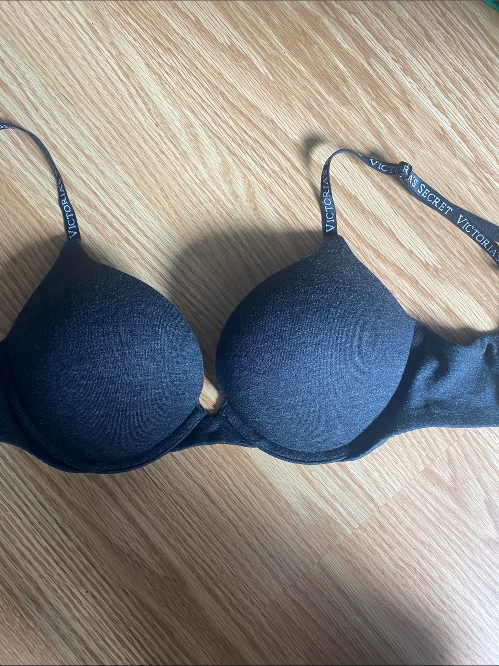 Victoria's Secret Bombshell bra 32C